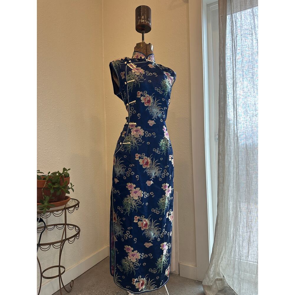 Vintage Navy Blue Floral Cheongsam Qipao